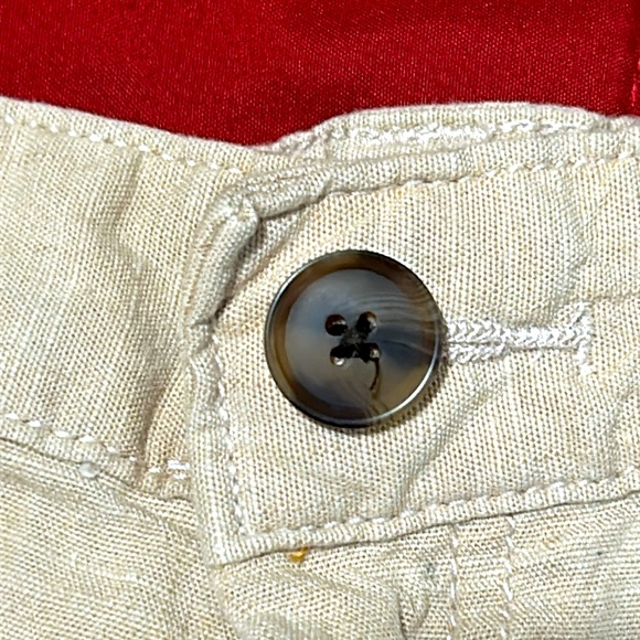 Khaki Shorts 🩳 - Picture 4 of 5